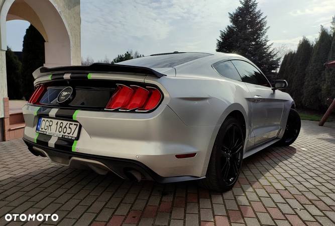 Ford Mustang 2.3 EcoBoost - 4