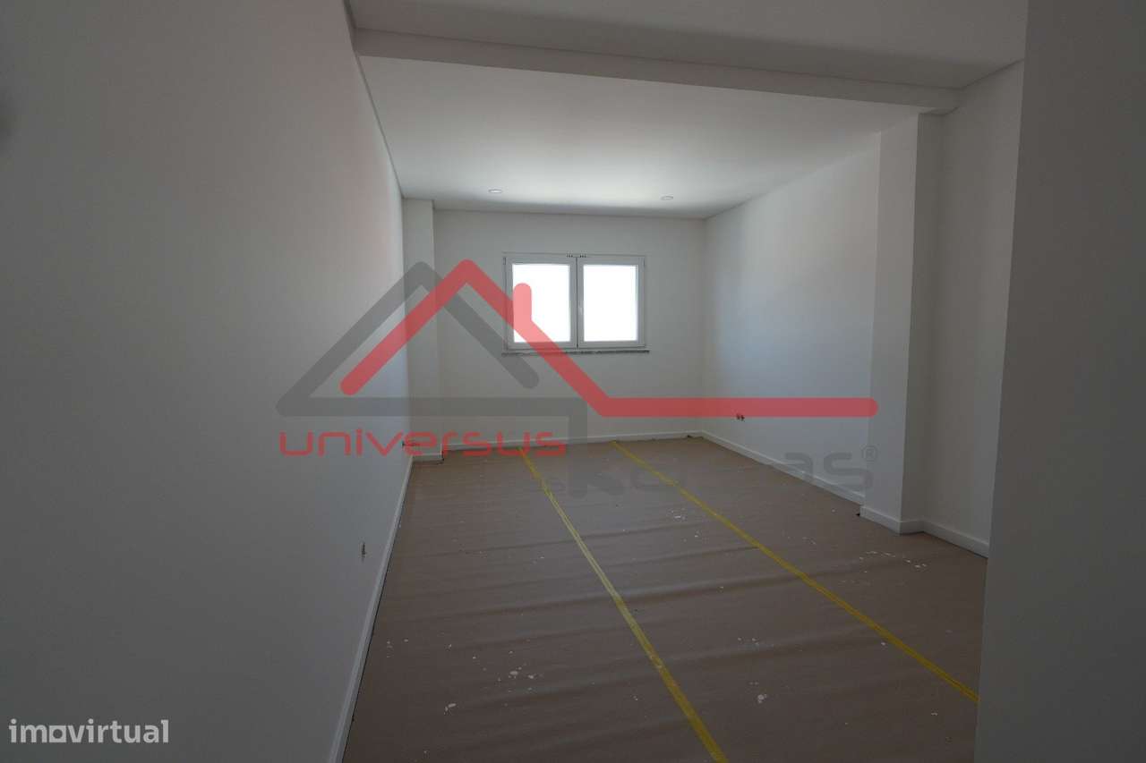 Moradia Nova Geminada V3 com Gargem e Anexo Alto Estanqueiro - Montijo-7