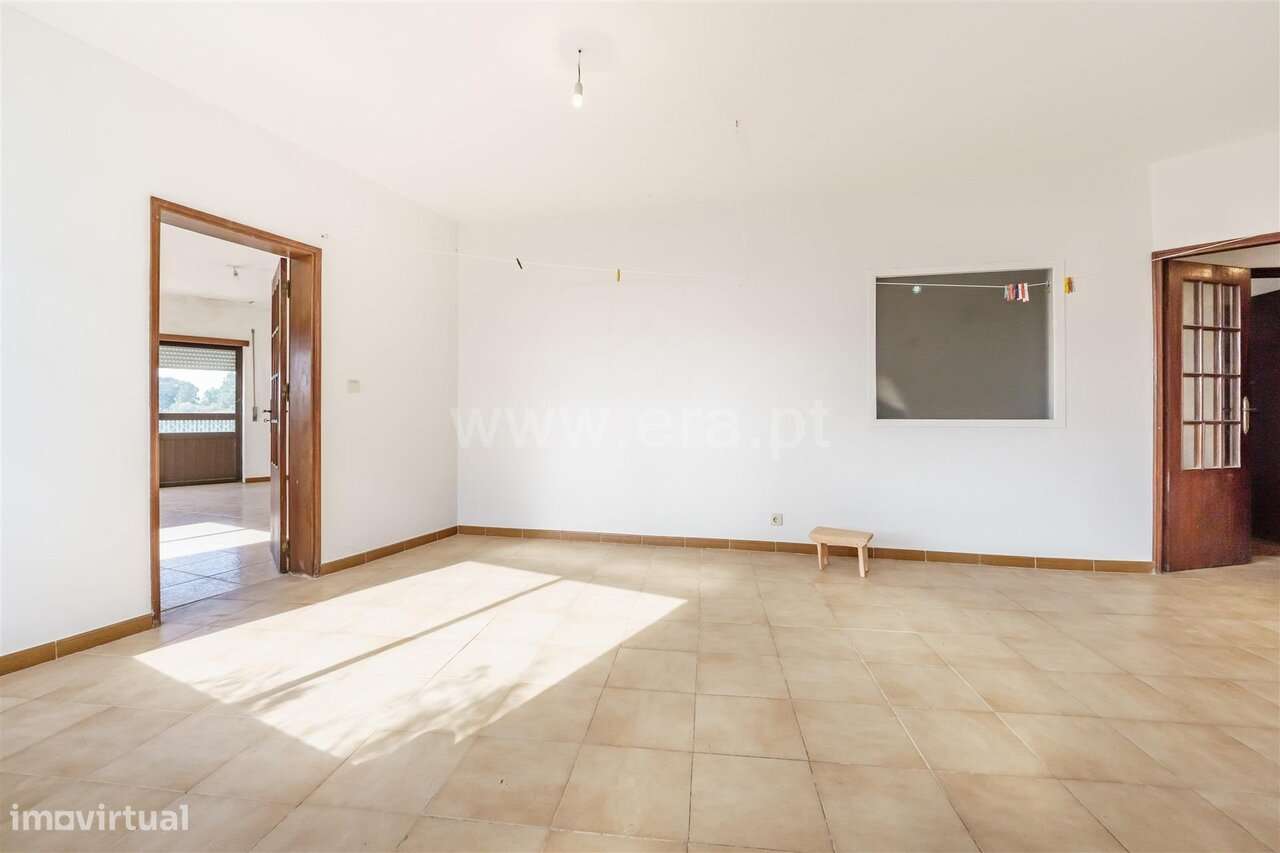 Moradia Isolada T4 / Fundão, Vales Pêro Viseu-12