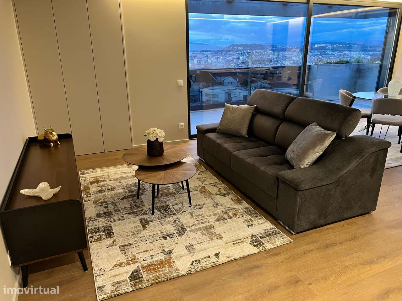 Apartamento T3 NOVO com varanda e garagem em Nogueira - Braga - Grande imagem: 2/31