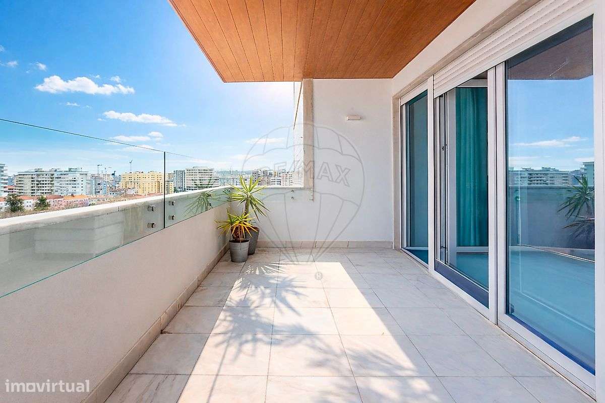 Apartamento T4 para venda - Grande imagem: 2/26