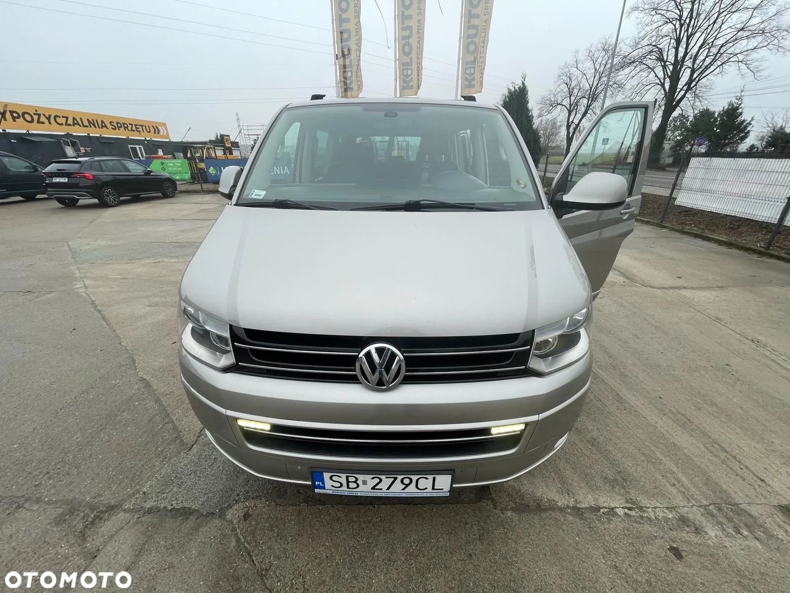 Volkswagen Multivan - 1