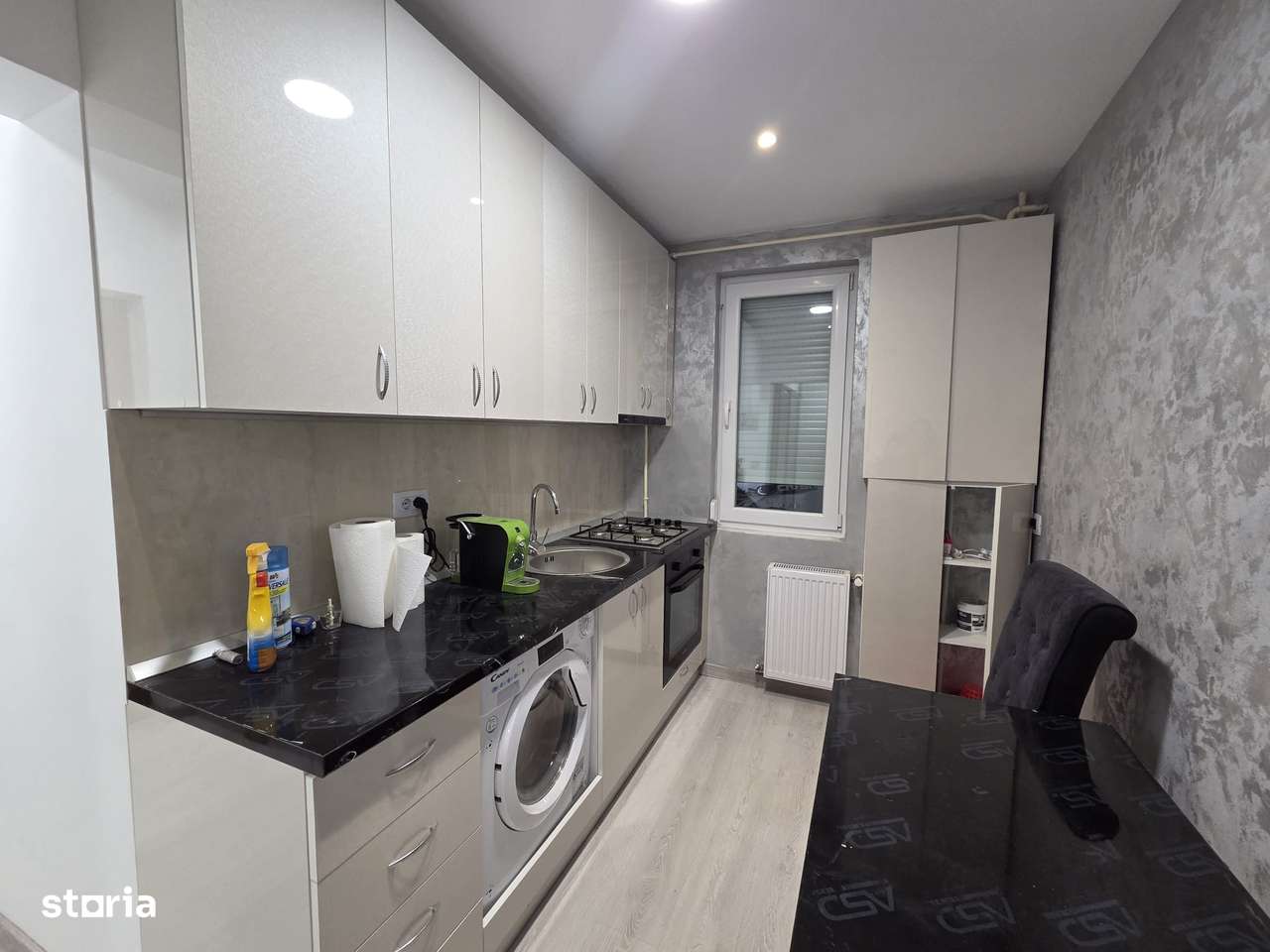 Apartament 2 camere de vânzare Galați, Micro 17-5