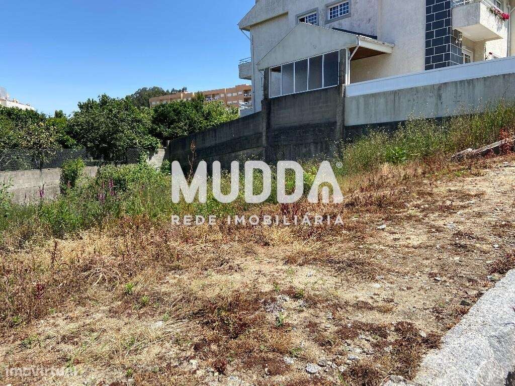 Terreno Urbano de 340 m2 para Construção de Moradia de dois Andares em - Grande imagem: 5/7