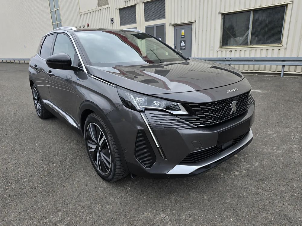 Peugeot 3008 II 1.6 PureTech Hybrid4 PHEV GT Pack S&S EAT8 2021