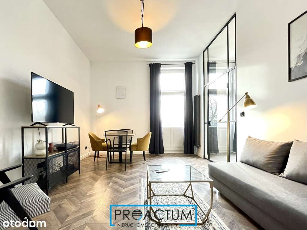 Mieszkanie w zabytkowej kamienicy-winda-balkon - Pełny obrazek: 4/18