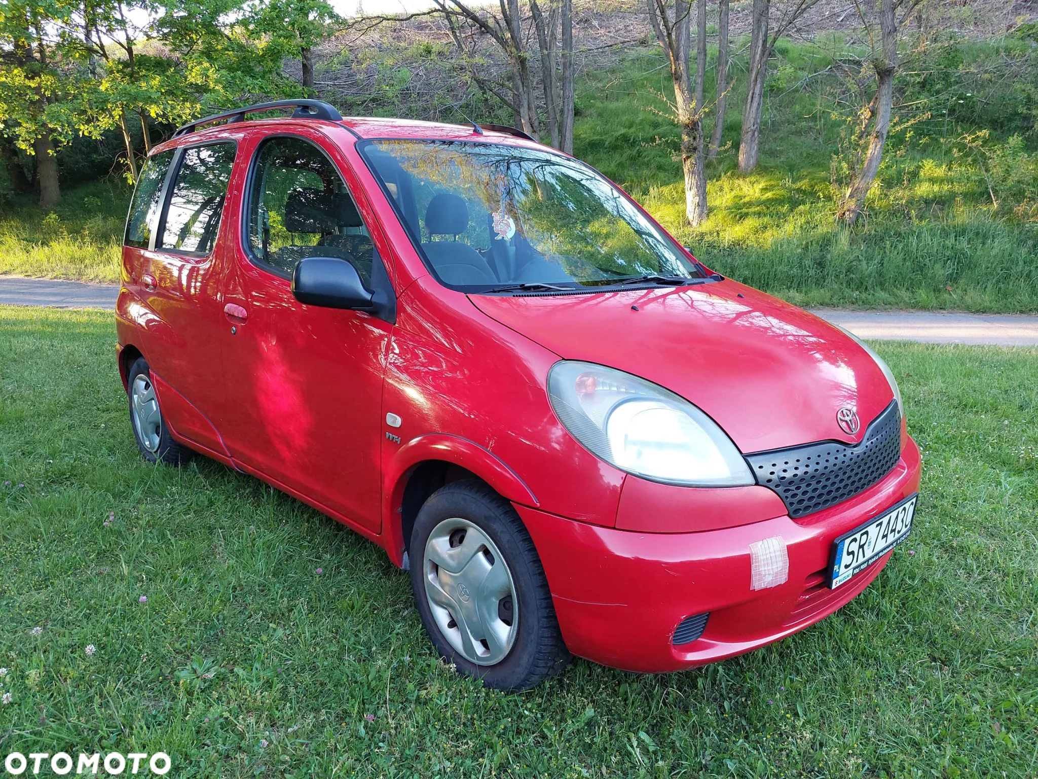 Toyota Yaris Verso 1.3 - 4