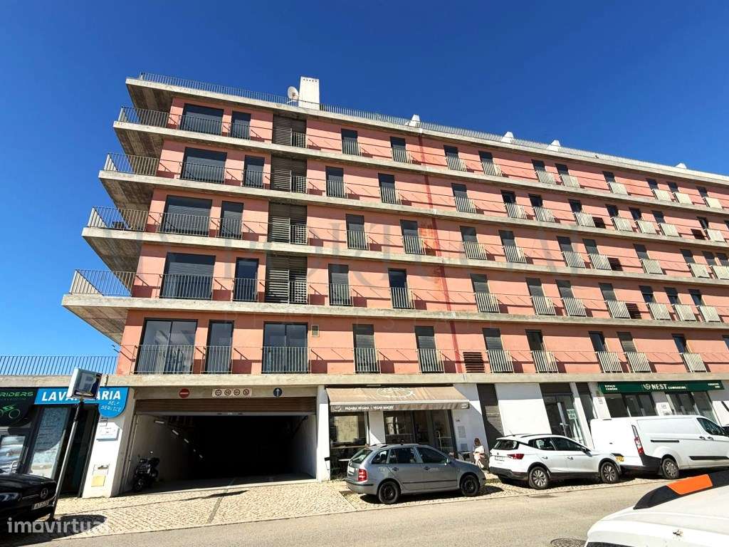 Lote de Investimento: 3 Lugares de Garagem + Arrecadação no Centro ... - Grande imagem: 2/22