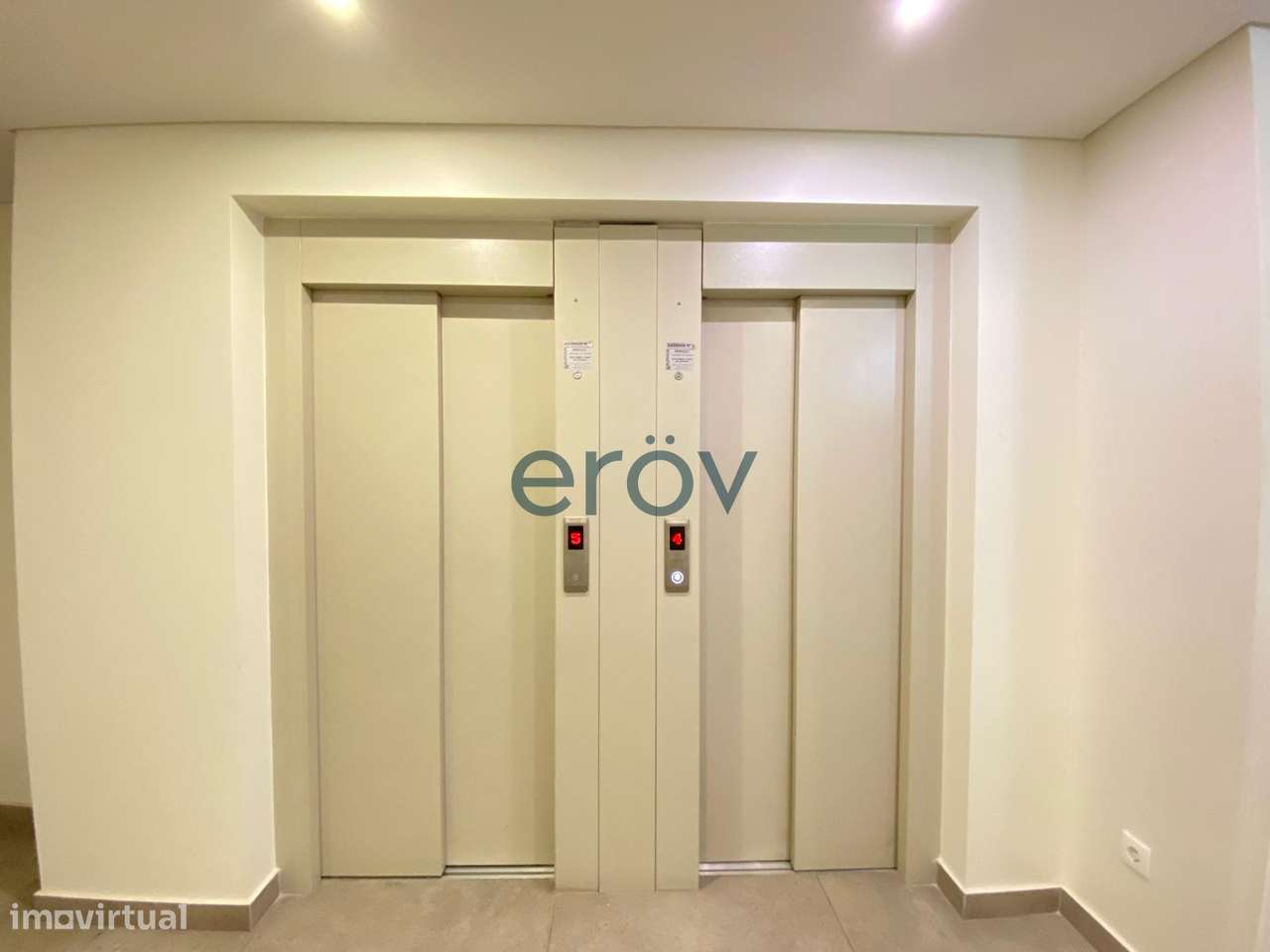 Apartamento T3+1 em Santa Marinha - Vila Nova de Gaia-24