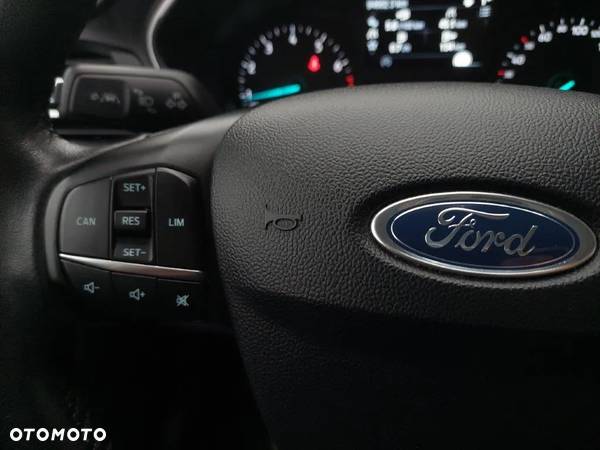 Ford Focus 1.0 EcoBoost Trend Edition - 16