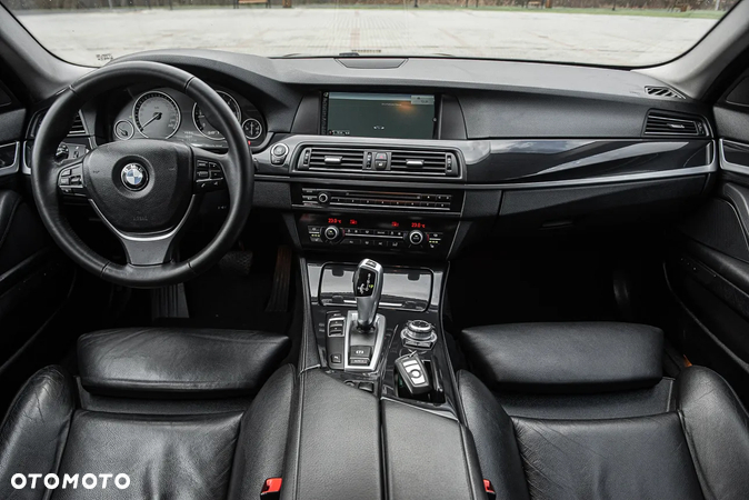 BMW Seria 5 520d xDrive Luxury Line - 27