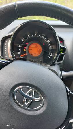 Toyota Aygo x-play - 13