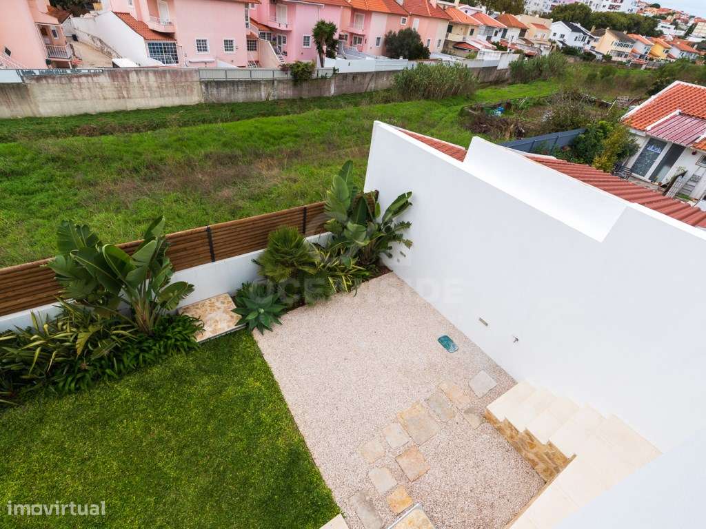 Moradia T2 - Rebelva-24