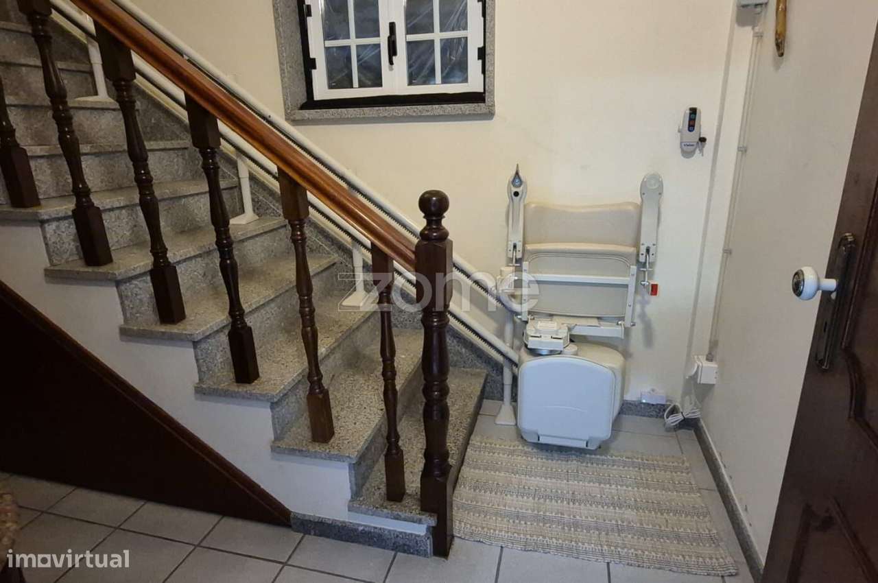 Moradia com 3 frações independentes habitacionais-8