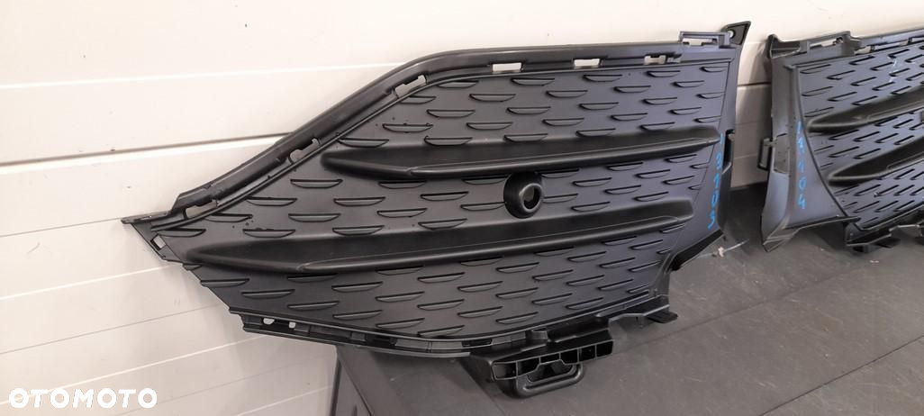 GRILL ATRAPA  MERCEDES GLC W253 AMG LIFT - 2