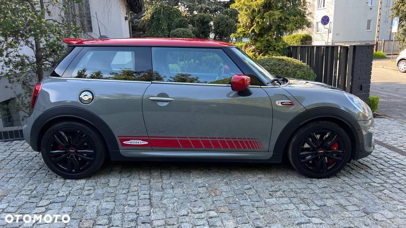 MINI John Cooper Works - 3