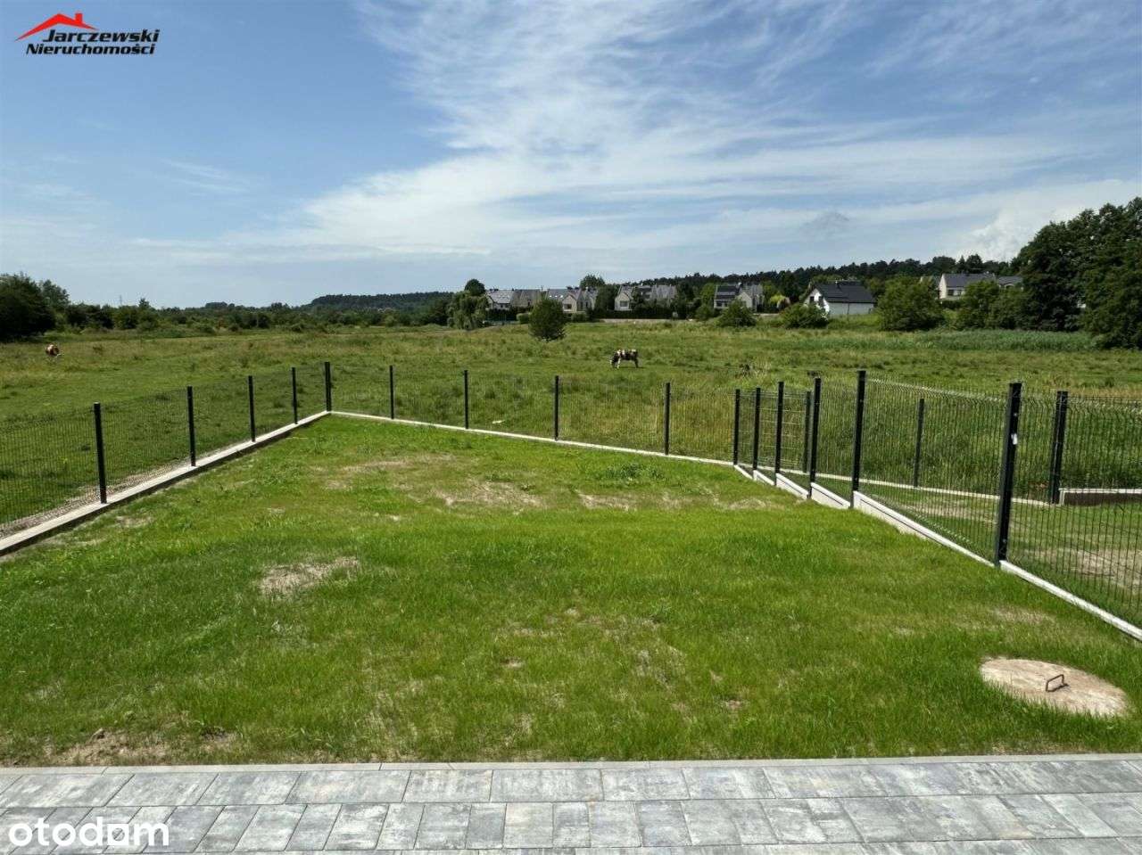 Dom bliźniak w kameralnej inwestycji na Bielanach-8