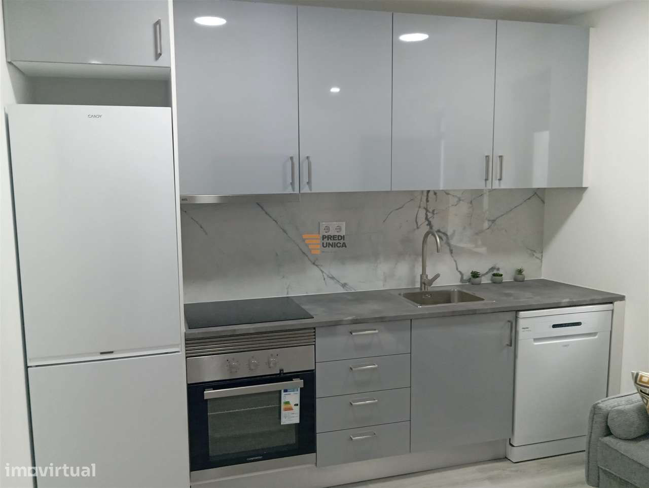 Moradia  T1 totalmente renovada-38