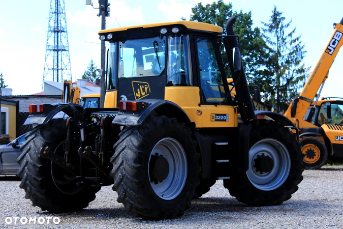 JCB Fastrac 3220 - 3