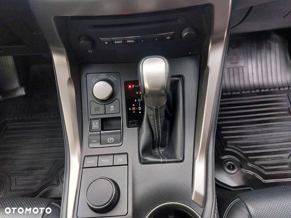 Lexus NX 200t Comfort AWD - 31