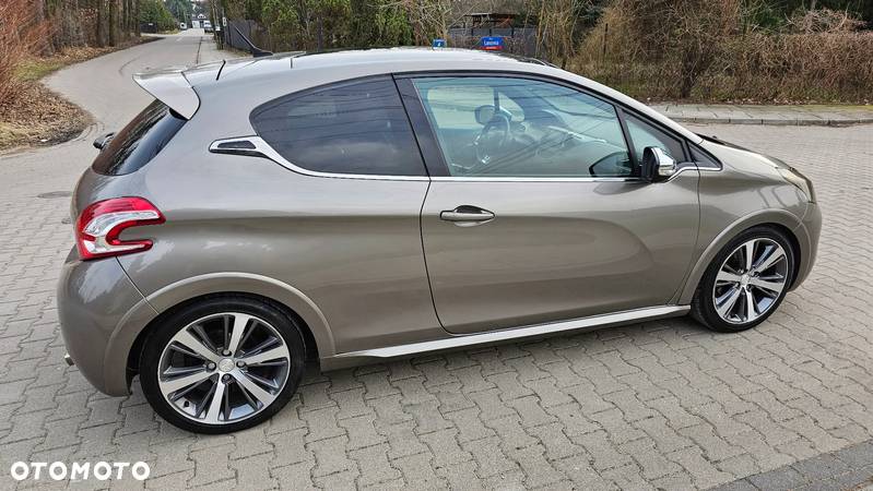 Peugeot 208 1.6 e-HDi Allure STT - 17