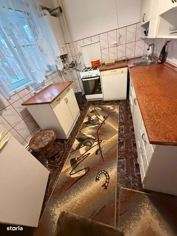 Apartament cu 3 camere semidecomandate, G. Enescu - Imagine principală: 5/10