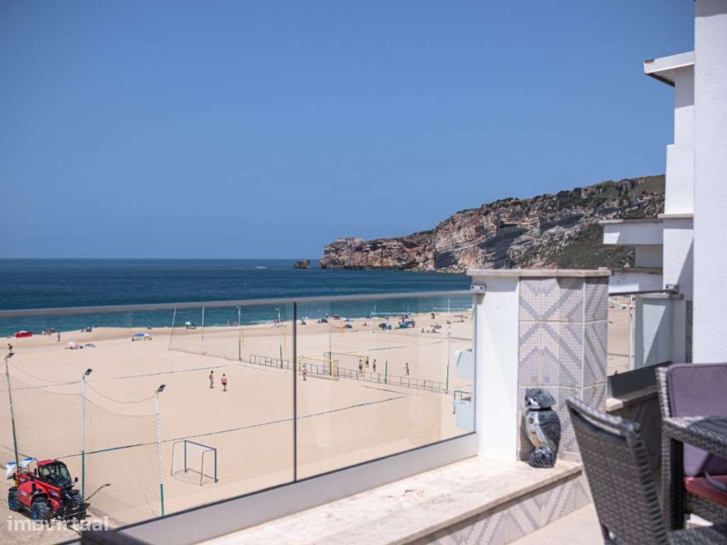Apartamento T2 com Rooftop e Vista de 360º na Melhor Localização da...-19