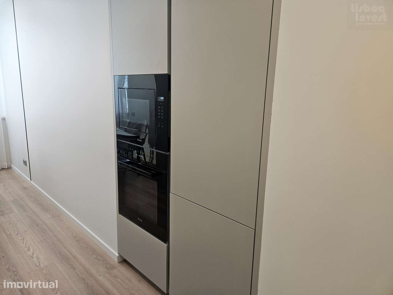 Vendo T2 Completamente remodelado Cascais-20