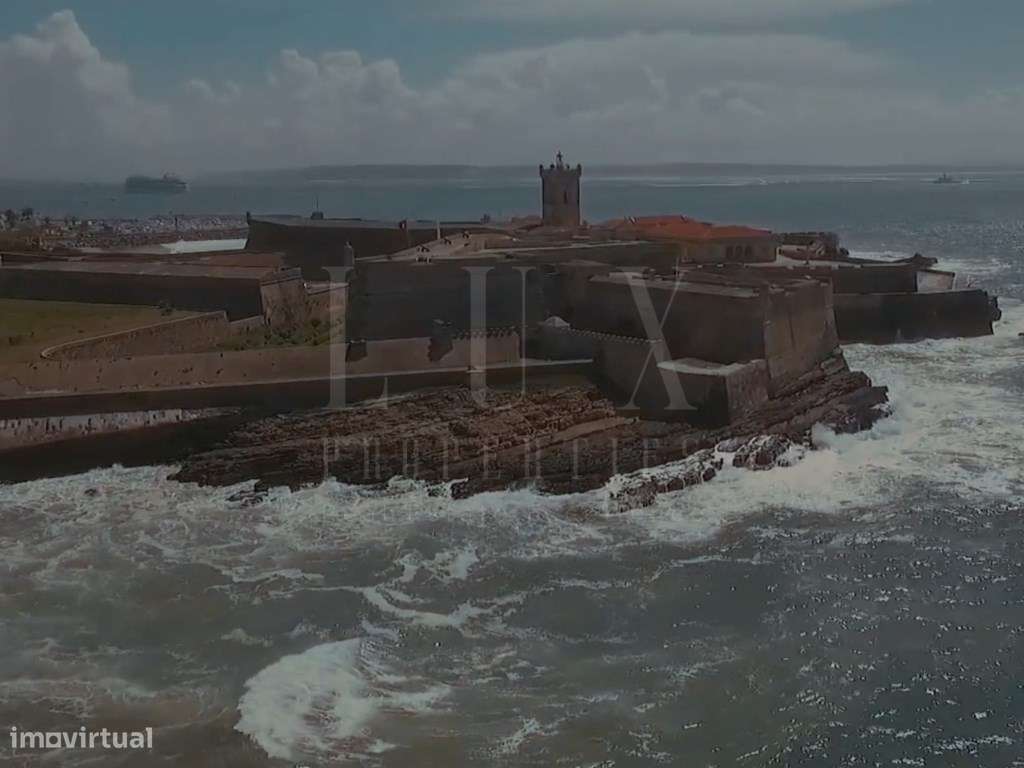 ESPAÇO COMERCIAL DE R/c COM 740m2 NO CENTRO DE CARCAVELOS-14