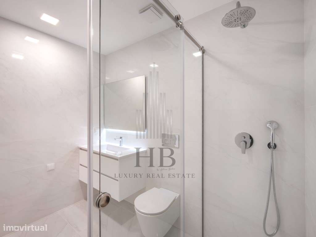 Apartamento T3 com varanda e vista Mar-24