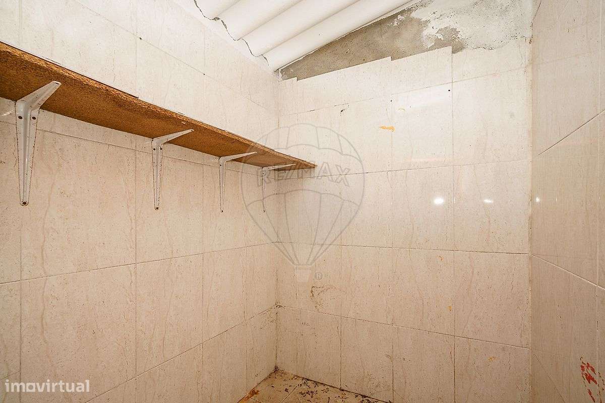 Moradia T0 para venda-12