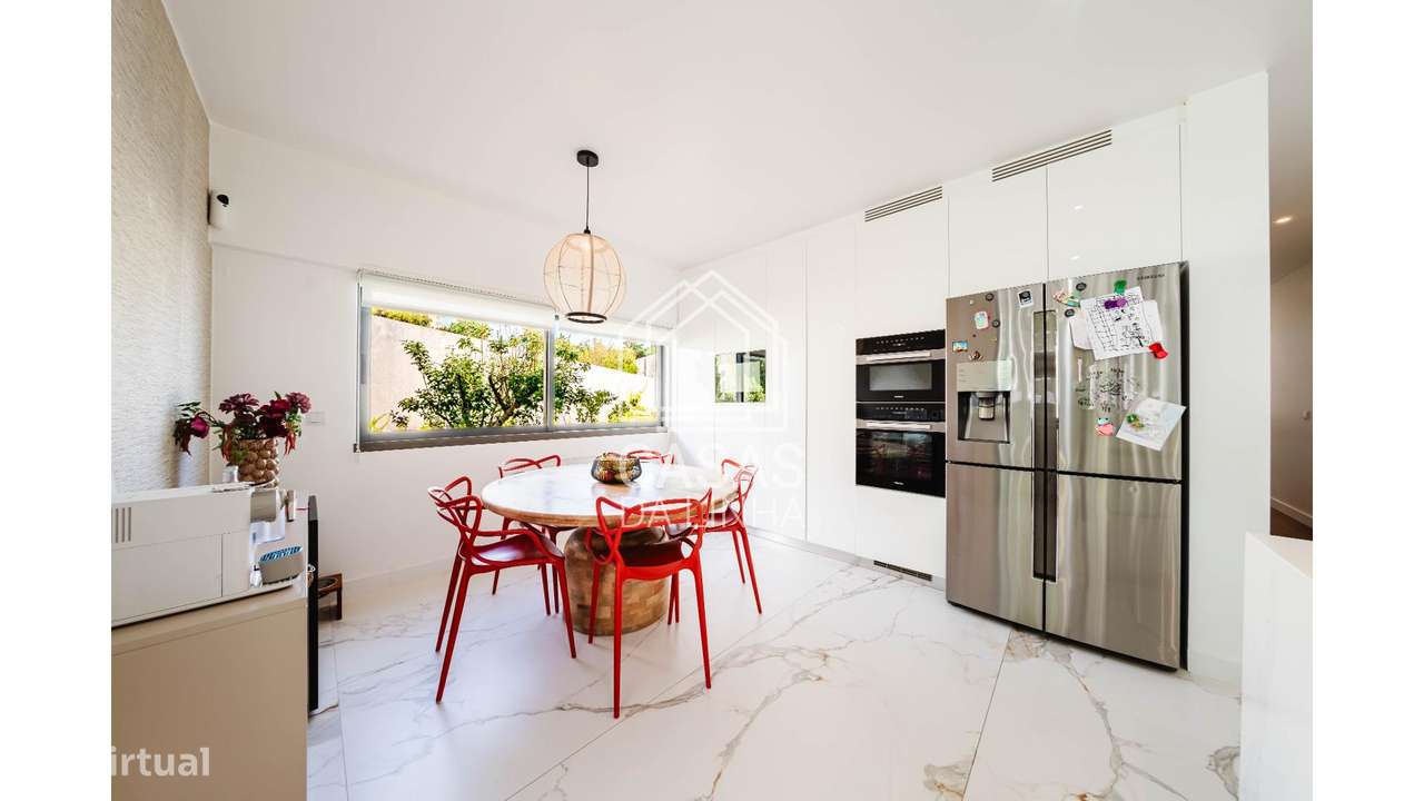 Moradia de Luxo T6 em Linda-a-Velha-10