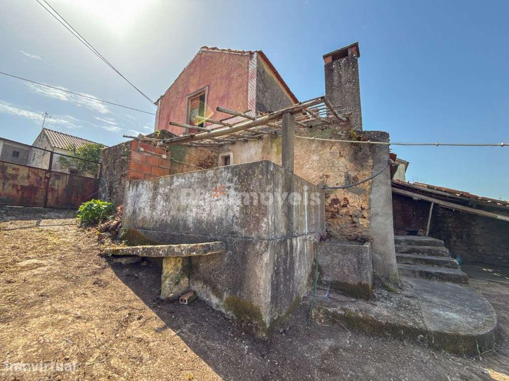 2 Moradias p/ Recuperar c/ Terreno - em Chãos, Ferreira do Zêzere-58