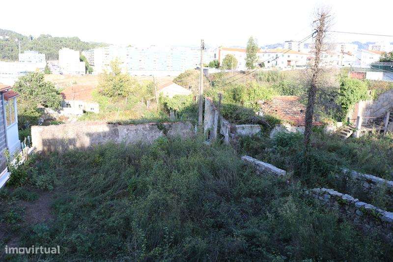 Propriedade c/ 1.800 m2 com  5  artigos urbanos em S. Vicente - Braga-27