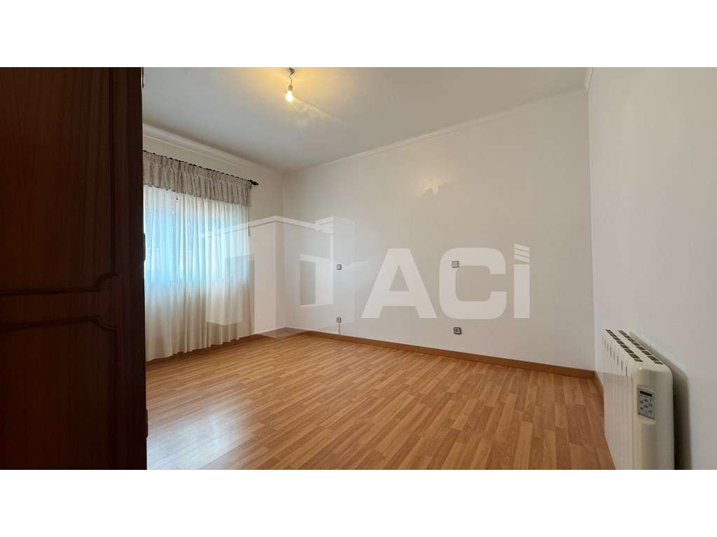 MORADIA COM PISCINA - Vale Sepal, Leiria-9