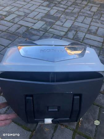 Honda SH   PCX  125 kufer - 4