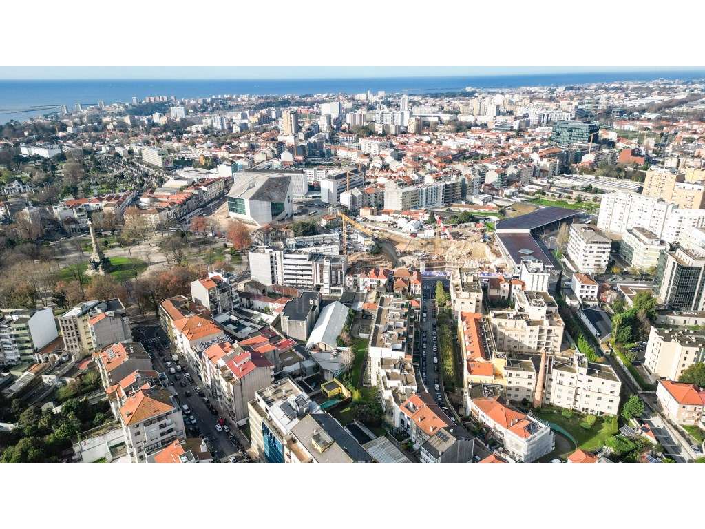 T2 PREMIUM À ROTUNDA DA BOAVISTA-57