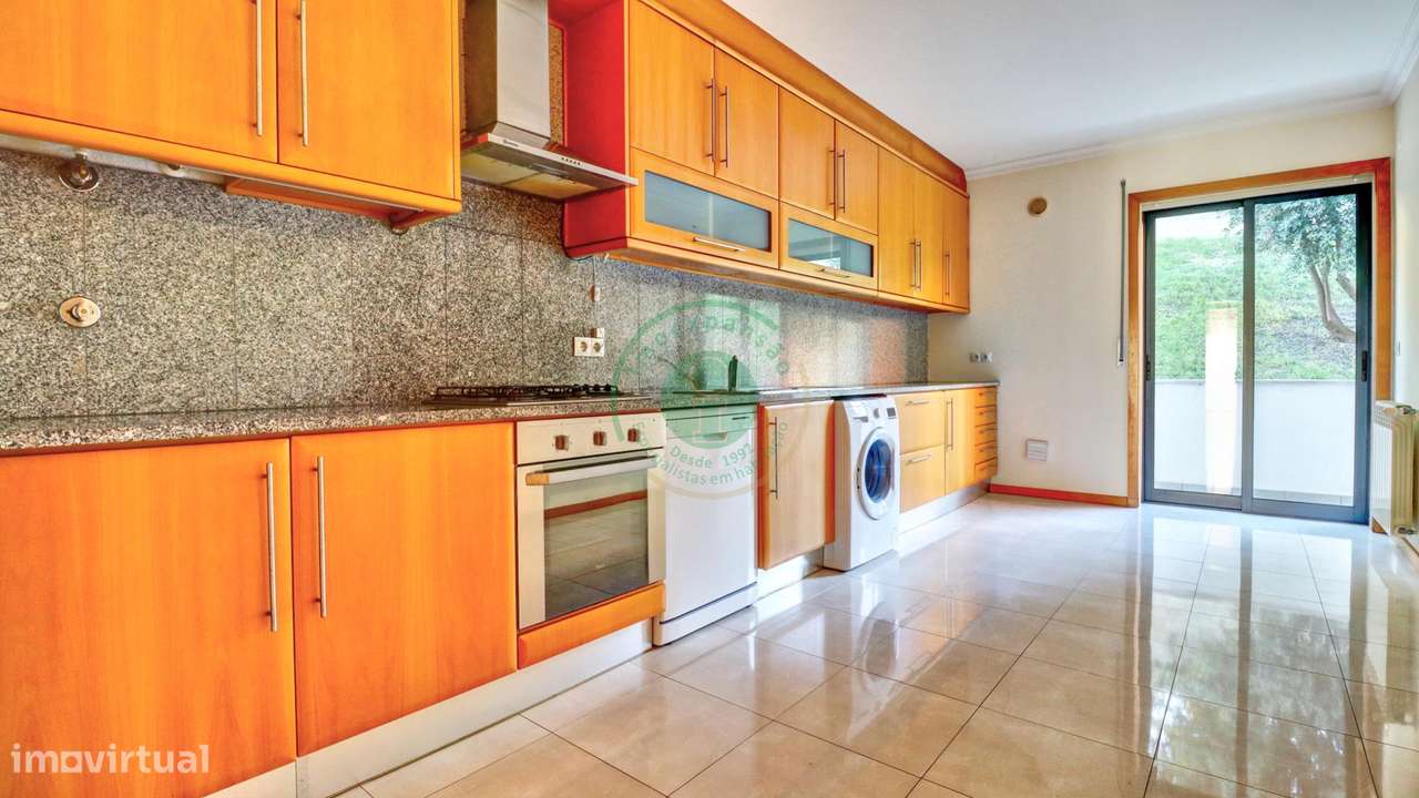 Apartamento T3 com 2 Garagens - Grande imagem: 3/24