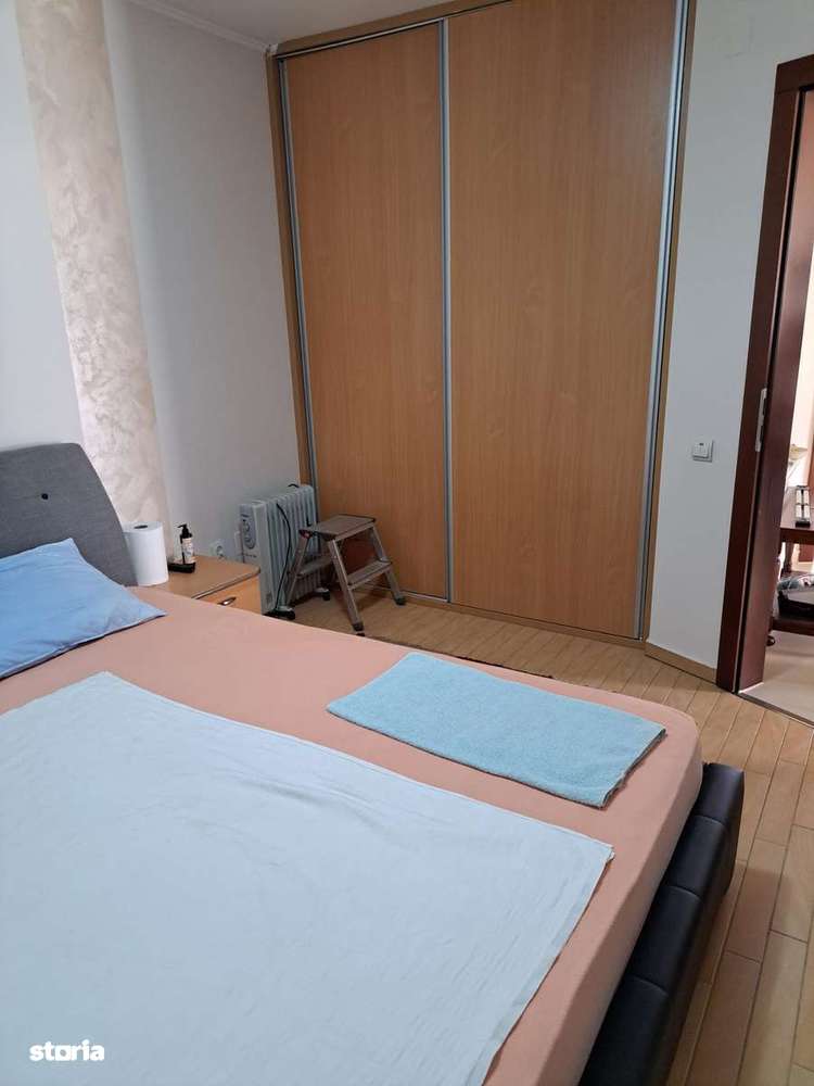 Casă P+E în cartierul Tineretului 3 camere, 2 băi, living, bucătărie-4