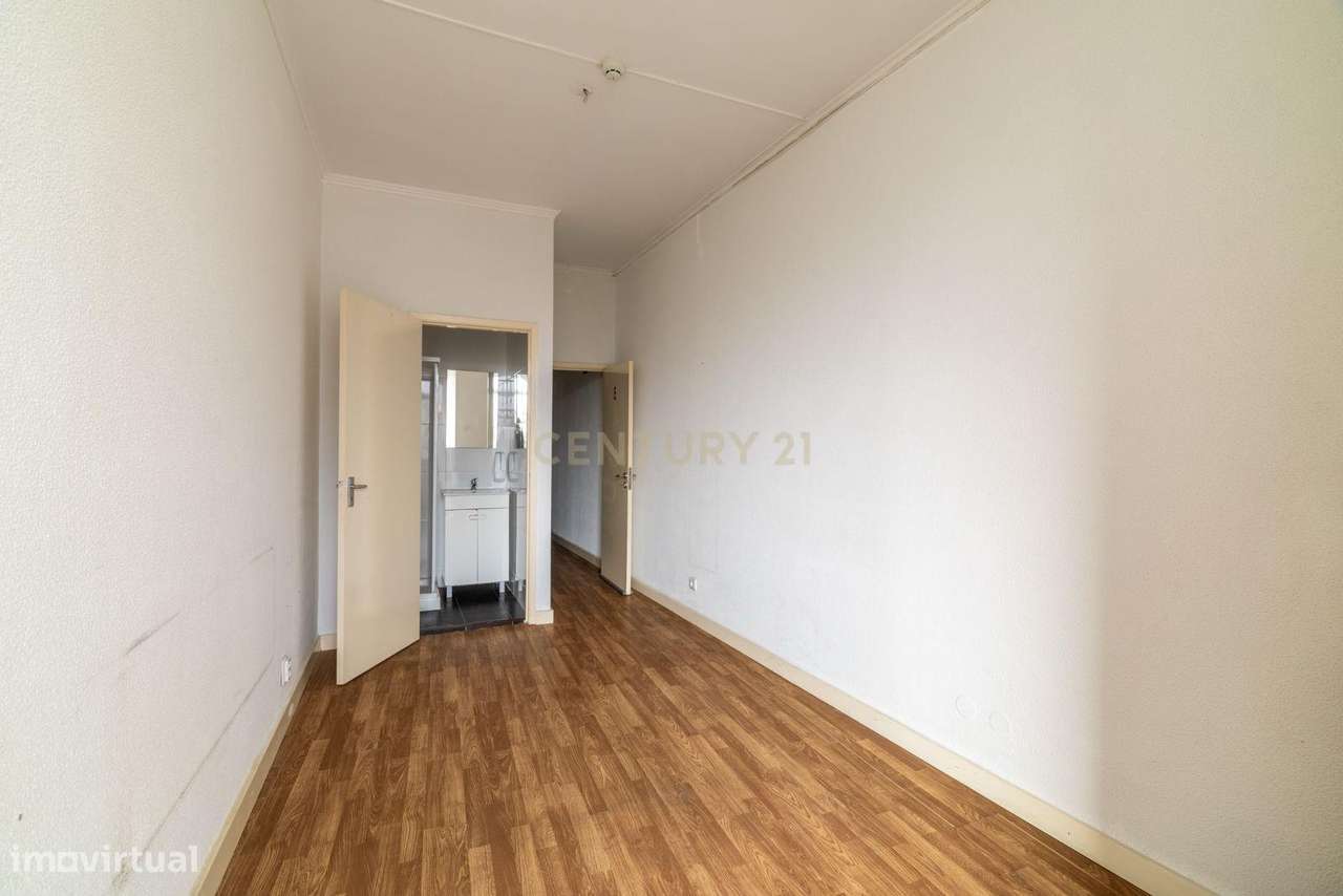 Prédio no Centro do Porto | Rua Conde de Vizela-13