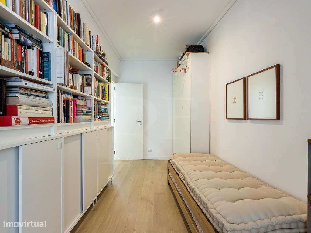 Apartamento T3 em Paço da Rainha / Campo Mártires da Pátria-18