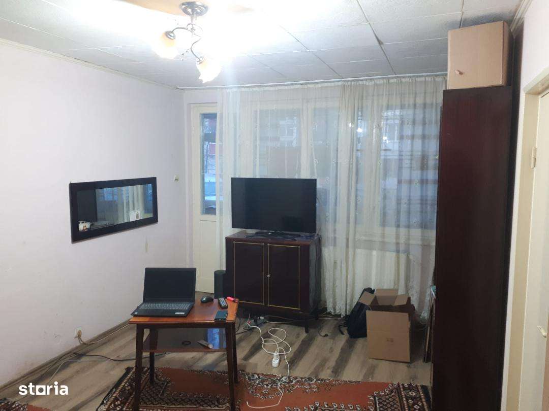 Apartament 2 camere Tiglina3 parter/4 ,centrala ,Balcon 52 000 euro-0