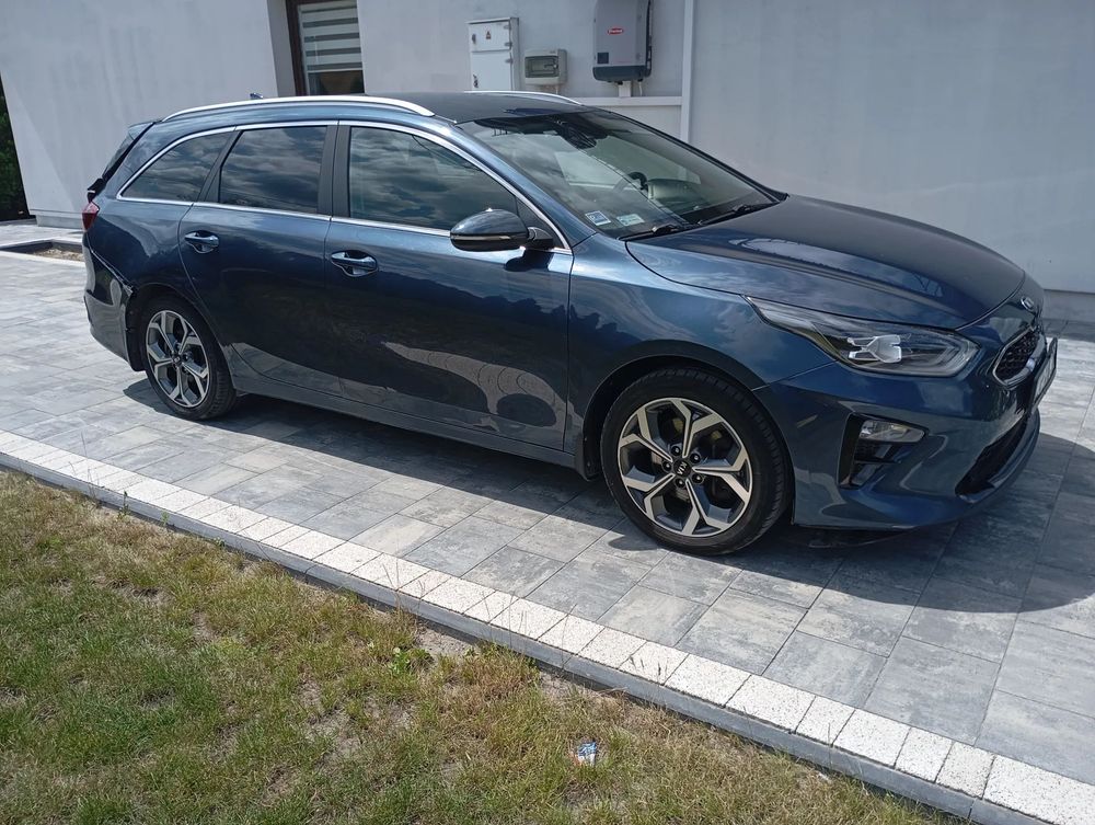Kia Ceed III (2018-) 1.4 T-GDI L Business Line 2018