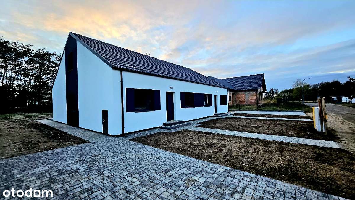 Funkcjonalny dom w zabudowie dwulokalowej, kameralne osiedle-5