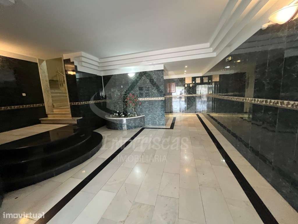 Apartamento T3 com box no Forte da Casa-24