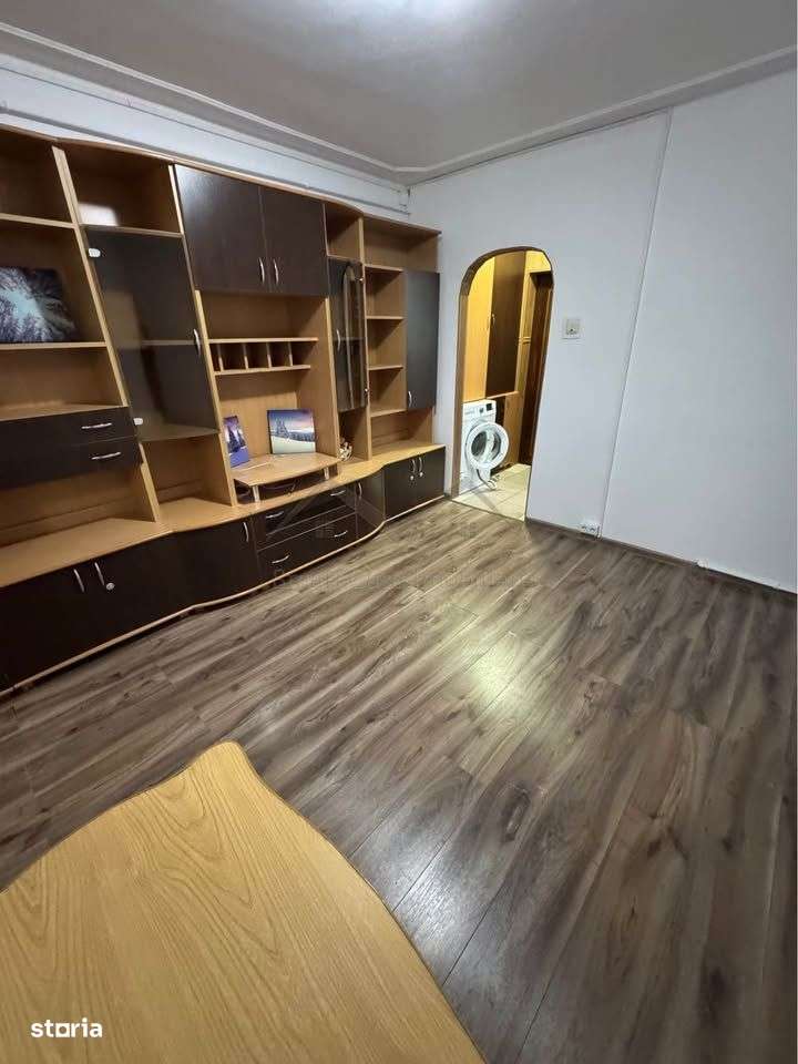 Garsoniera Baza3 etajul 3 din 4 - Imagine principală: 3/7