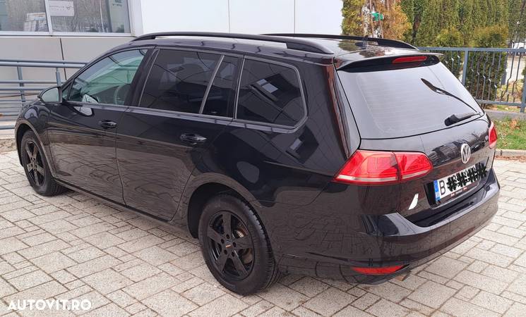 Volkswagen Golf 1.6 TDI DPF Trendline - 4