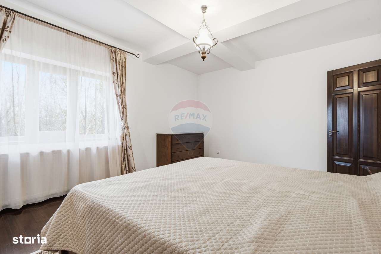 Casă/Vilă de Vânzare cu 5 camere,  Teren 757mp - Iasi - Hlincea-13