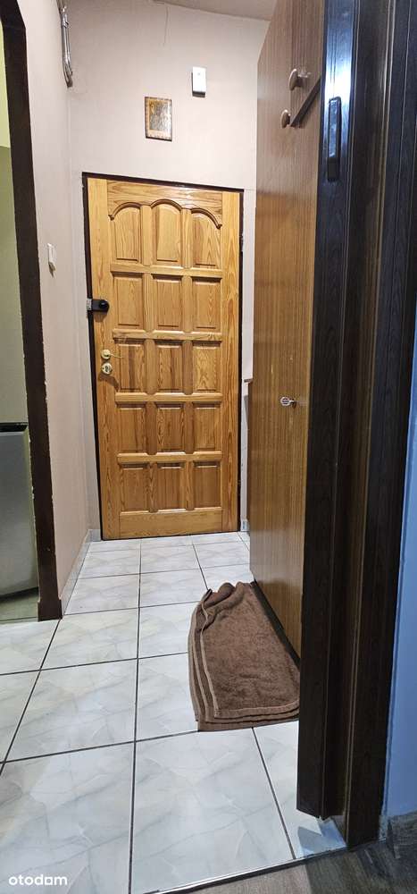 *Parter, dwa pokoje w klimatycznej kamienicy* Zapraszam-10