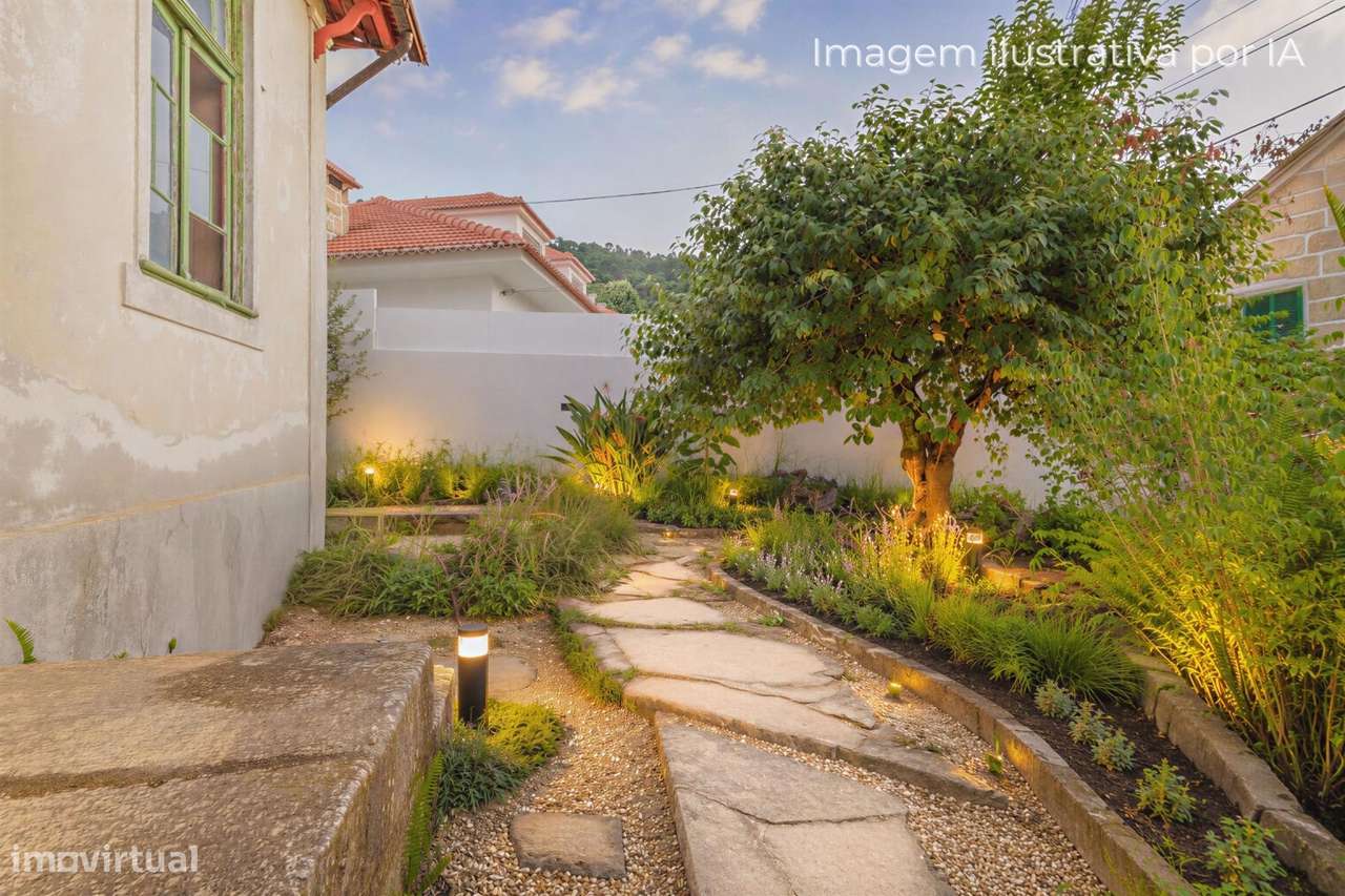 Moradia T2 renovada com Terraço, Jardim e Armazém - Centro de Baltar-30